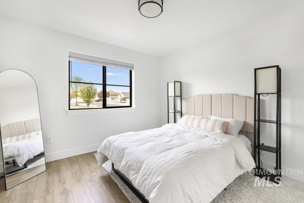 1432 Clearwater Way, Twin Falls, Idaho 83301, 3 Bedrooms, 2 Bathrooms, Residential For Sale, Price $485,000,MLS 98980419