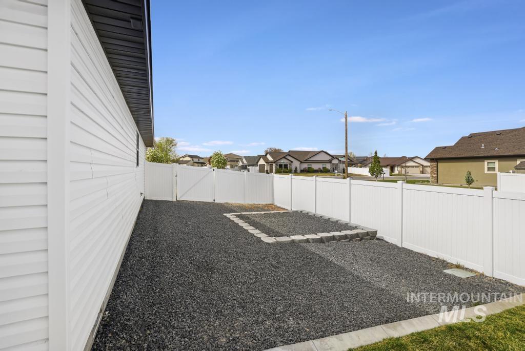 1432 Clearwater Way, Twin Falls, Idaho 83301, 3 Bedrooms, 2 Bathrooms, Residential For Sale, Price $485,000,MLS 98980419