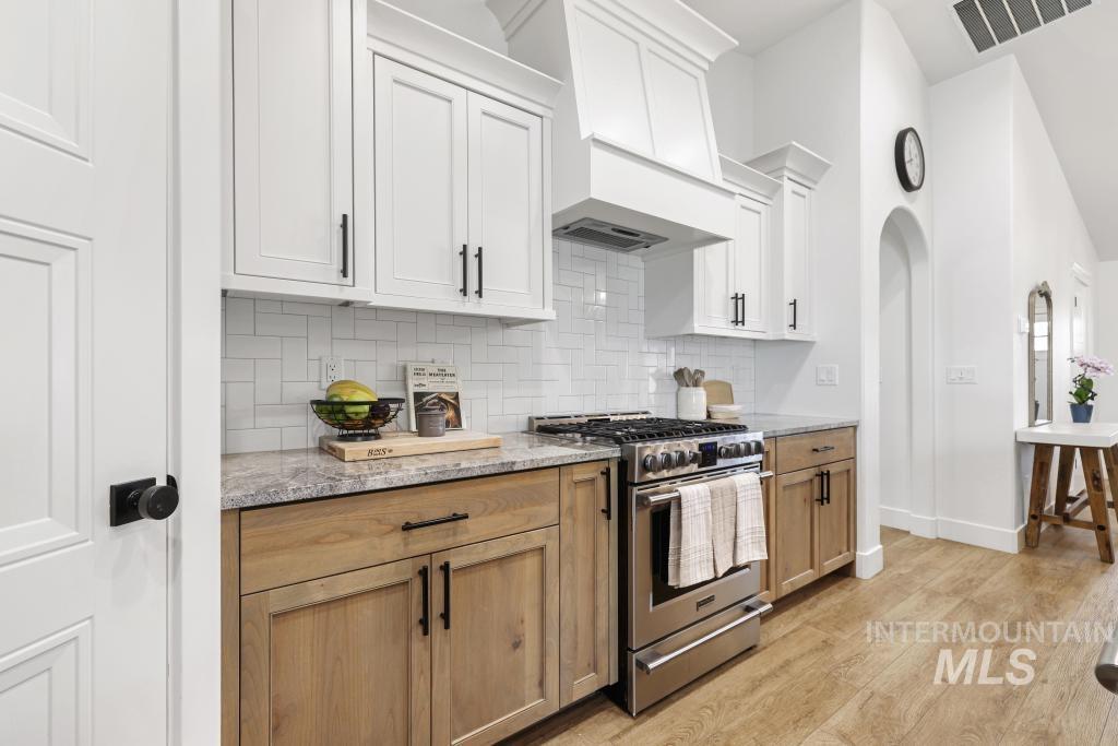 1432 Clearwater Way, Twin Falls, Idaho 83301, 3 Bedrooms, 2 Bathrooms, Residential For Sale, Price $485,000,MLS 98980419