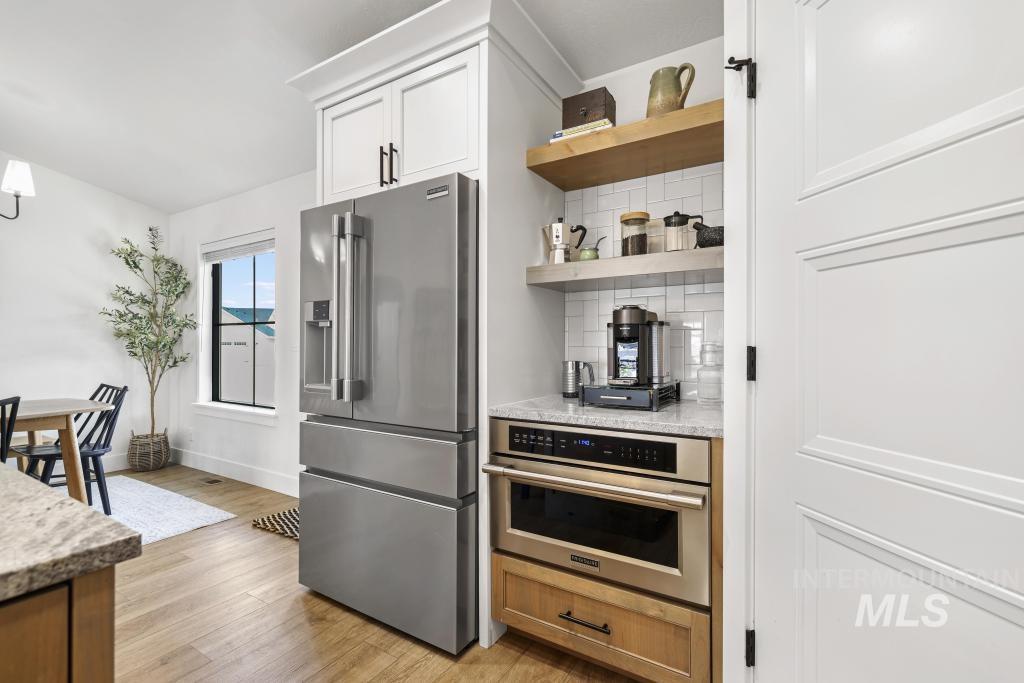 1432 Clearwater Way, Twin Falls, Idaho 83301, 3 Bedrooms, 2 Bathrooms, Residential For Sale, Price $485,000,MLS 98980419