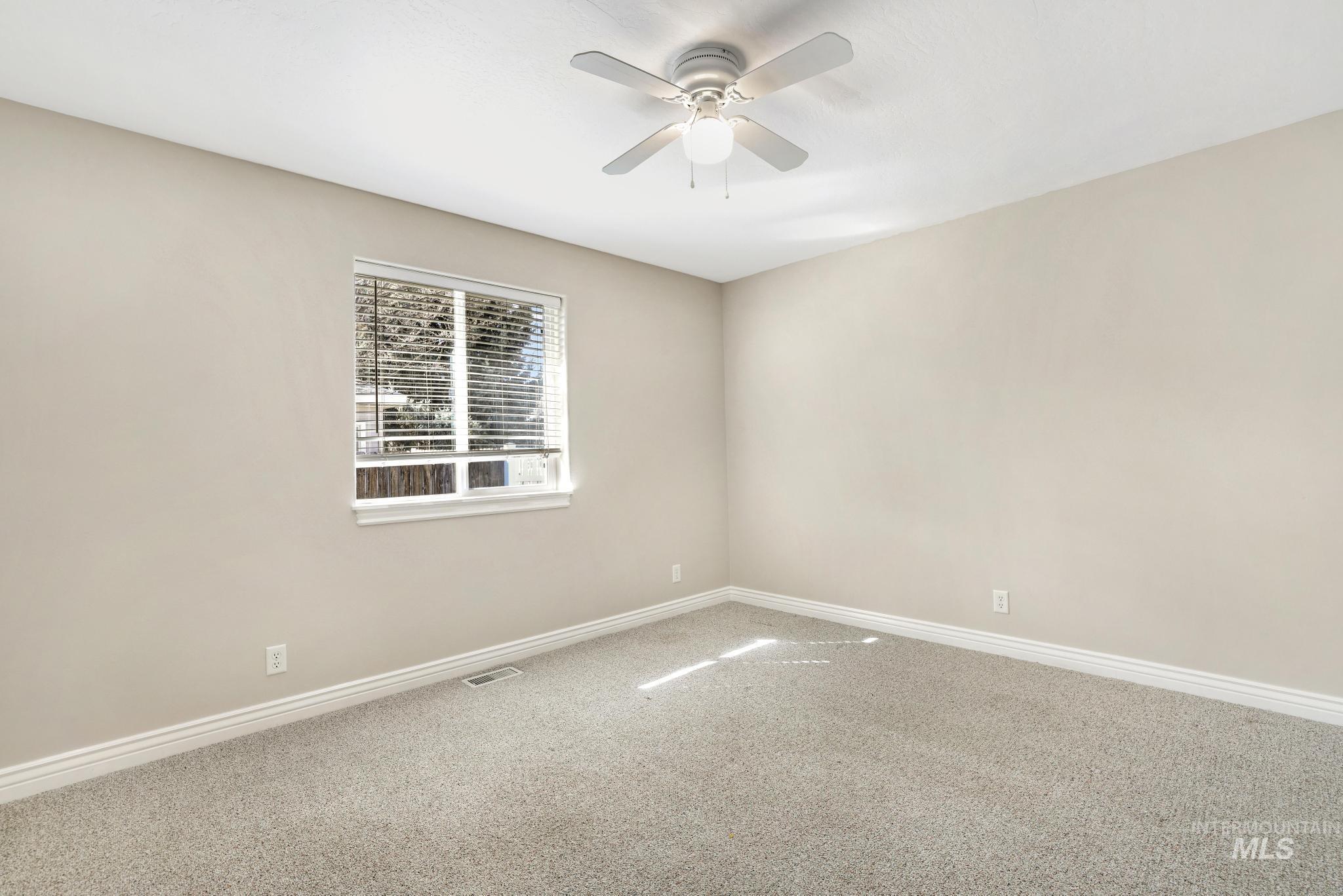 1220 Brundage Circle, Twin Falls, Idaho 83301, 5 Bedrooms, 2 Bathrooms, Residential For Sale, Price $499,900,MLS 98980420