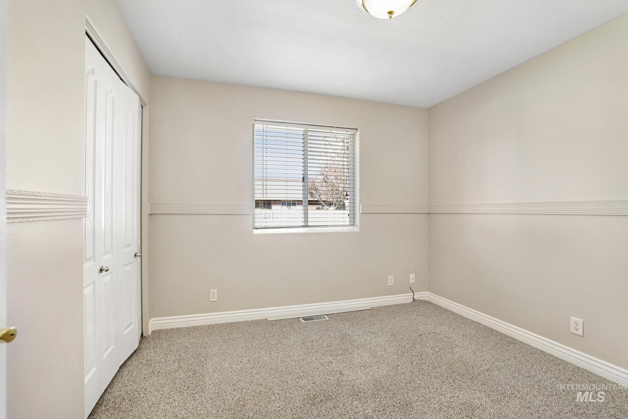 1220 Brundage Circle, Twin Falls, Idaho 83301, 5 Bedrooms, 2 Bathrooms, Residential For Sale, Price $499,900,MLS 98980420