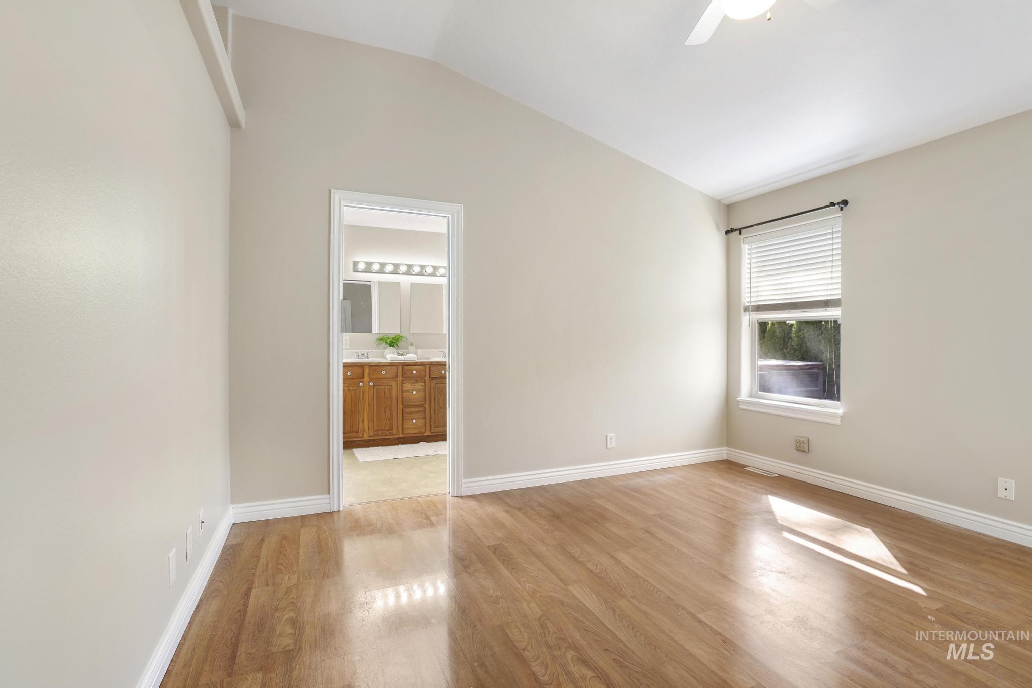 1220 Brundage Circle, Twin Falls, Idaho 83301, 5 Bedrooms, 2 Bathrooms, Residential For Sale, Price $499,900,MLS 98980420