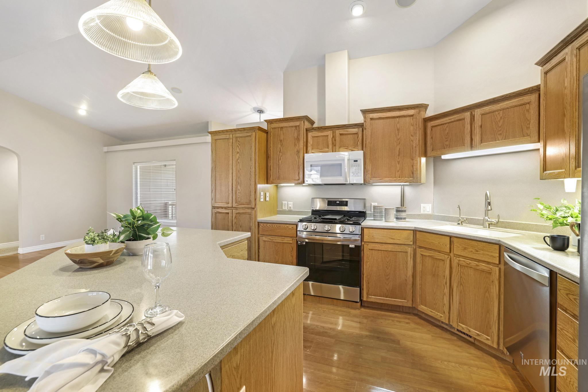 1220 Brundage Circle, Twin Falls, Idaho 83301, 5 Bedrooms, 2 Bathrooms, Residential For Sale, Price $499,900,MLS 98980420