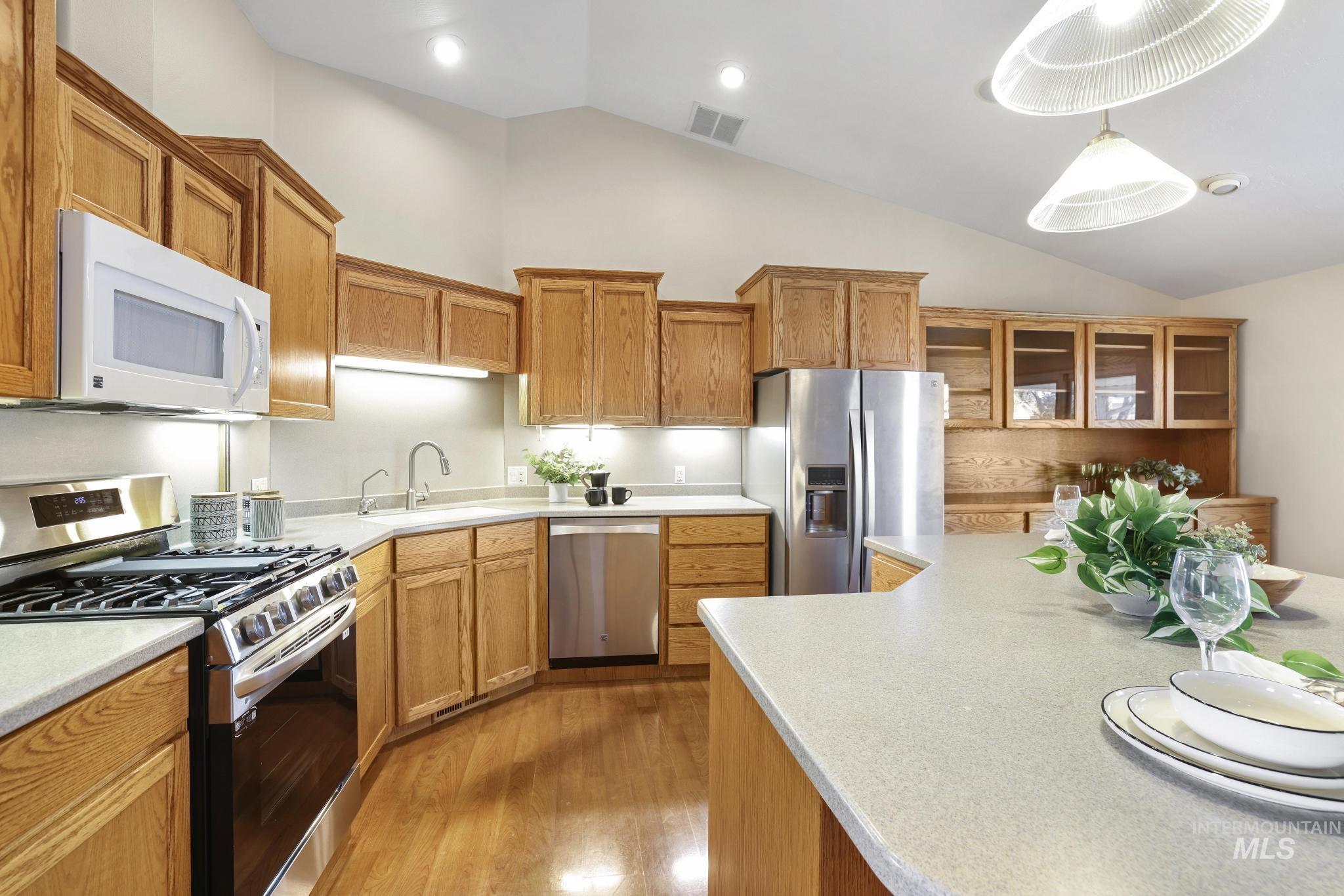 1220 Brundage Circle, Twin Falls, Idaho 83301, 5 Bedrooms, 2 Bathrooms, Residential For Sale, Price $499,900,MLS 98980420