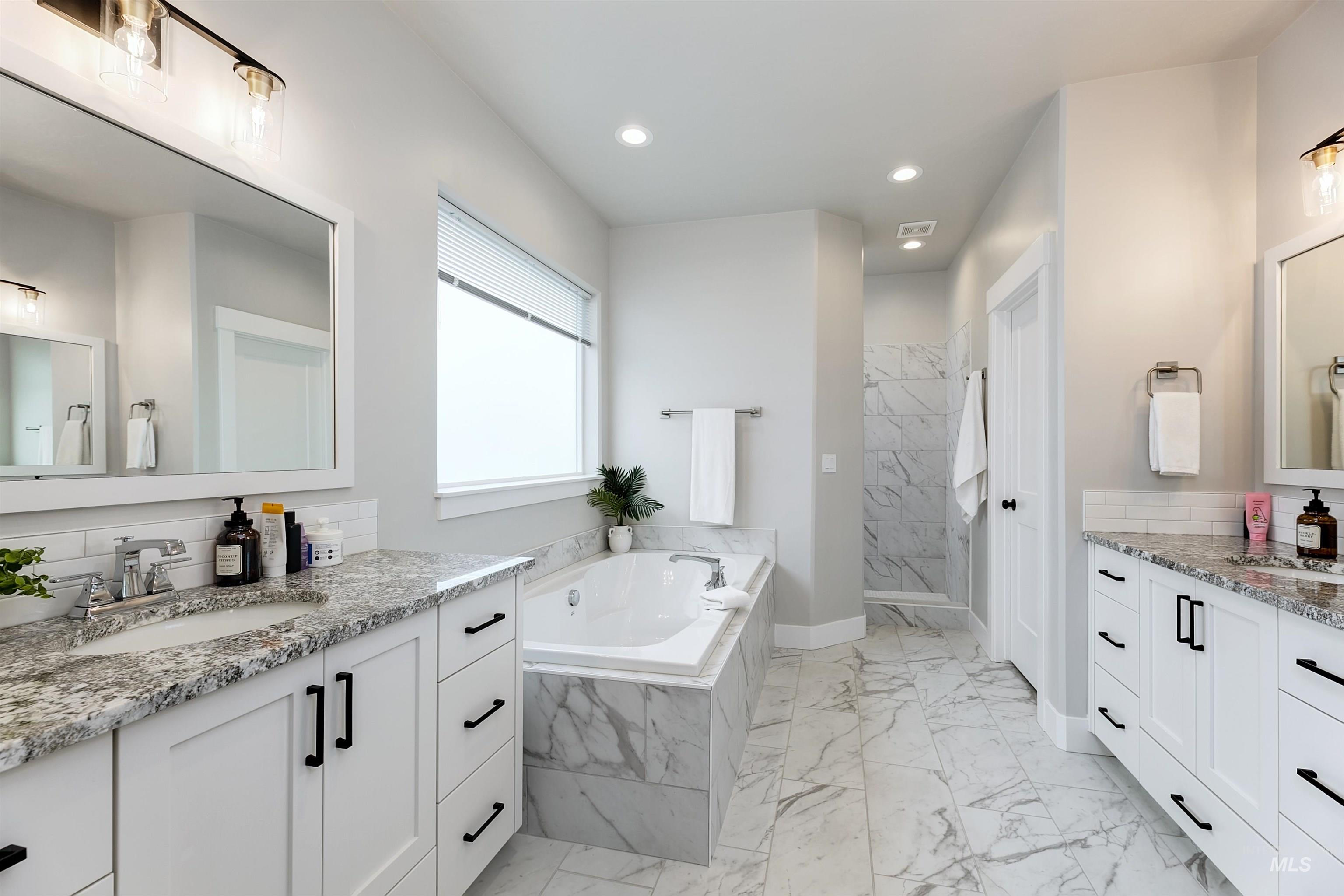 3106 E lawton, Meridian, Idaho 83642, 4 Bedrooms, 3 Bathrooms, Residential For Sale, Price $779,900,MLS 98980423