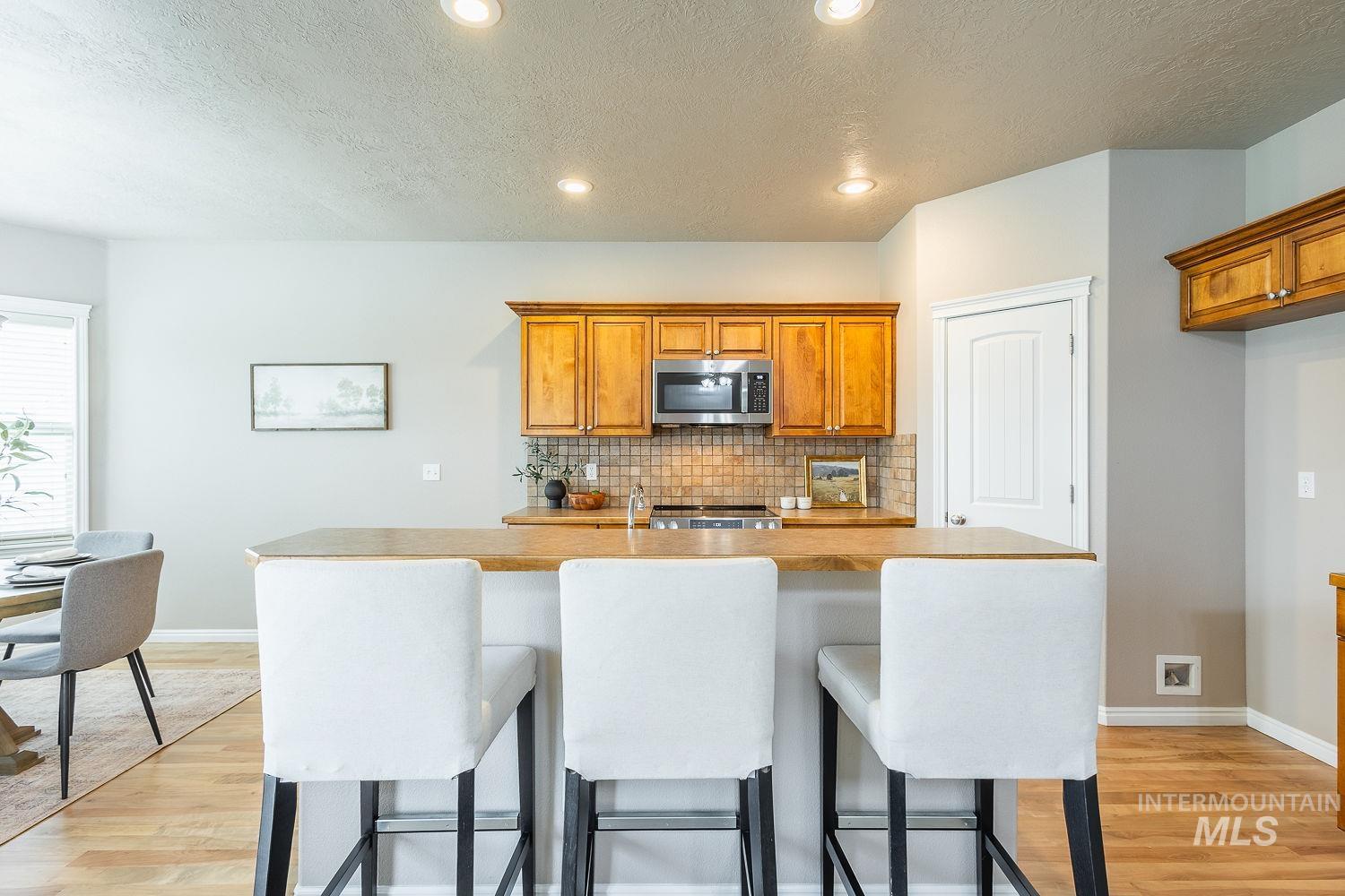 3406 S Ascaino, Meridian, Idaho 83642, 5 Bedrooms, 2.5 Bathrooms, Residential For Sale, Price $499,000,MLS 98980424