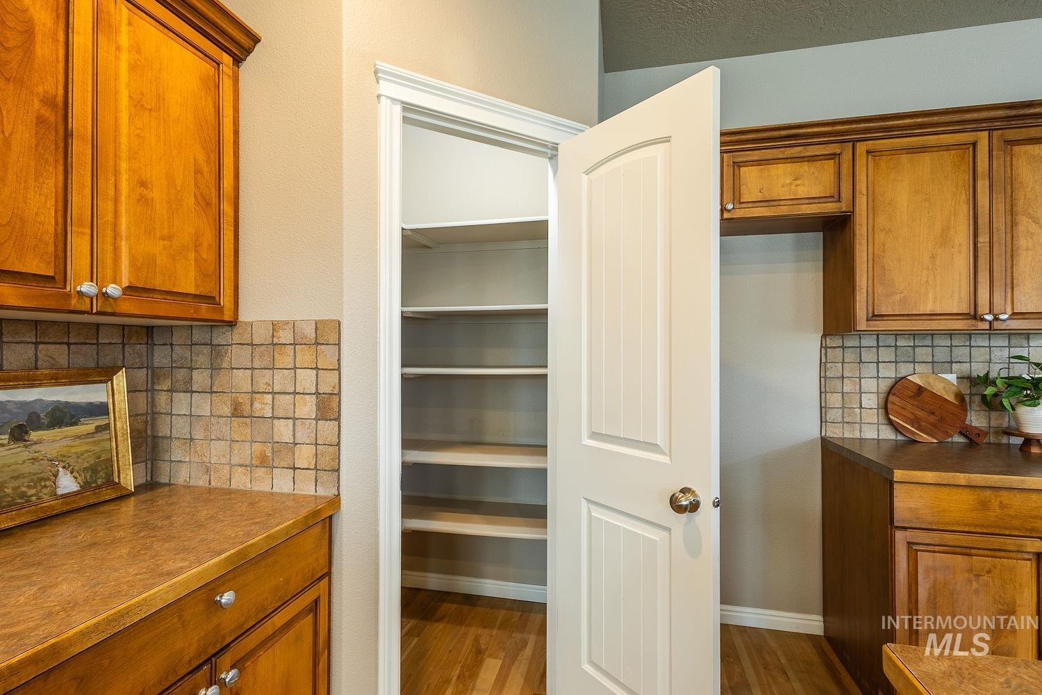 3406 S Ascaino, Meridian, Idaho 83642, 5 Bedrooms, 2.5 Bathrooms, Residential For Sale, Price $499,000,MLS 98980424