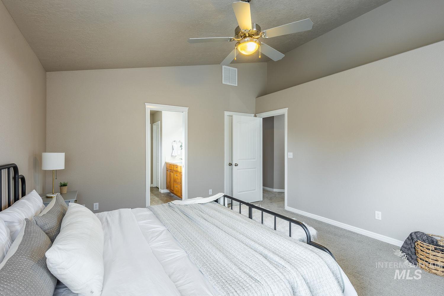 3406 S Ascaino, Meridian, Idaho 83642, 5 Bedrooms, 2.5 Bathrooms, Residential For Sale, Price $499,000,MLS 98980424