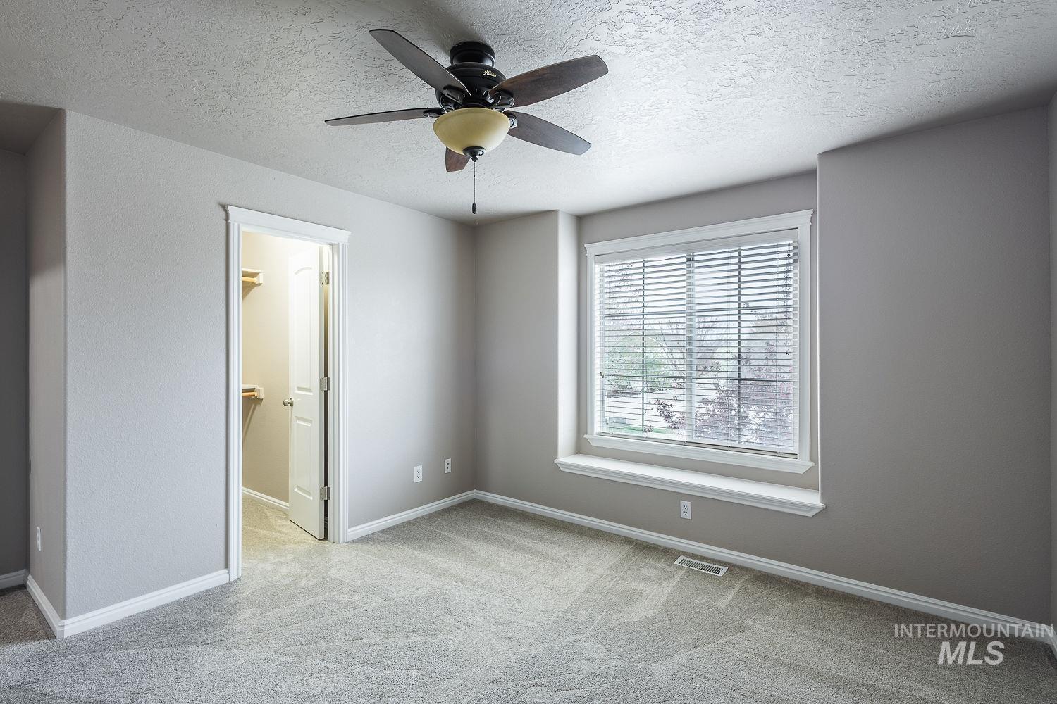 3406 S Ascaino, Meridian, Idaho 83642, 5 Bedrooms, 2.5 Bathrooms, Residential For Sale, Price $499,000,MLS 98980424