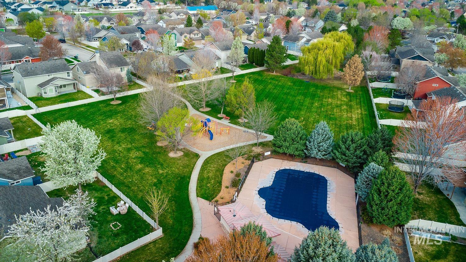 3406 S Ascaino, Meridian, Idaho 83642, 5 Bedrooms, 2.5 Bathrooms, Residential For Sale, Price $499,000,MLS 98980424