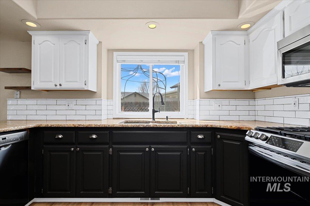 3824 W Aspen Creek Ct, Meridian, Idaho 83642, 3 Bedrooms, 2 Bathrooms, Residential For Sale, Price $588,000,MLS 98980425