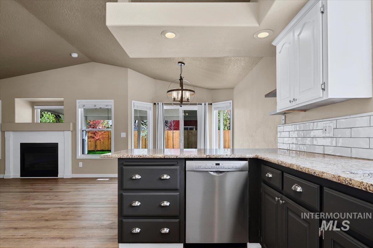 3824 W Aspen Creek Ct, Meridian, Idaho 83642, 3 Bedrooms, 2 Bathrooms, Residential For Sale, Price $588,000,MLS 98980425