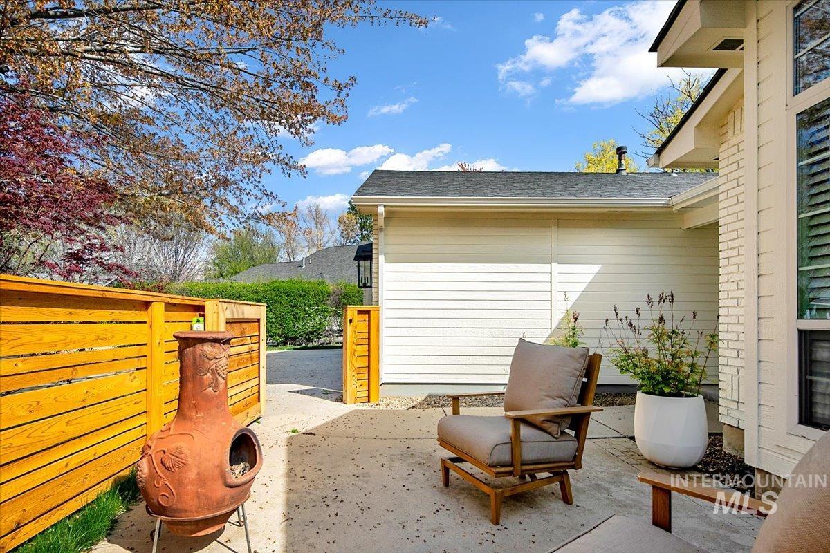 3824 W Aspen Creek Ct, Meridian, Idaho 83642, 3 Bedrooms, 2 Bathrooms, Residential For Sale, Price $588,000,MLS 98980425