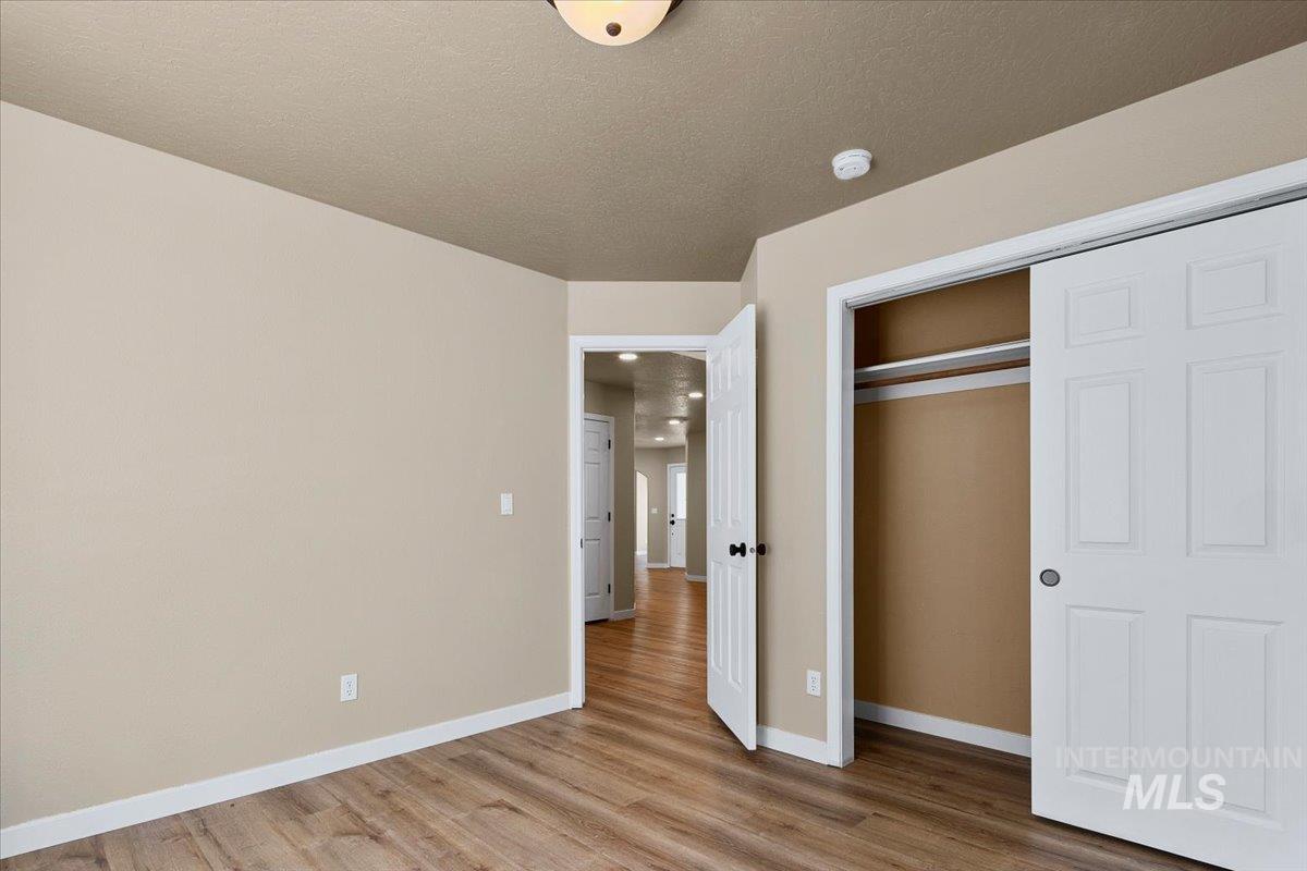 3824 W Aspen Creek Ct, Meridian, Idaho 83642, 3 Bedrooms, 2 Bathrooms, Residential For Sale, Price $588,000,MLS 98980425