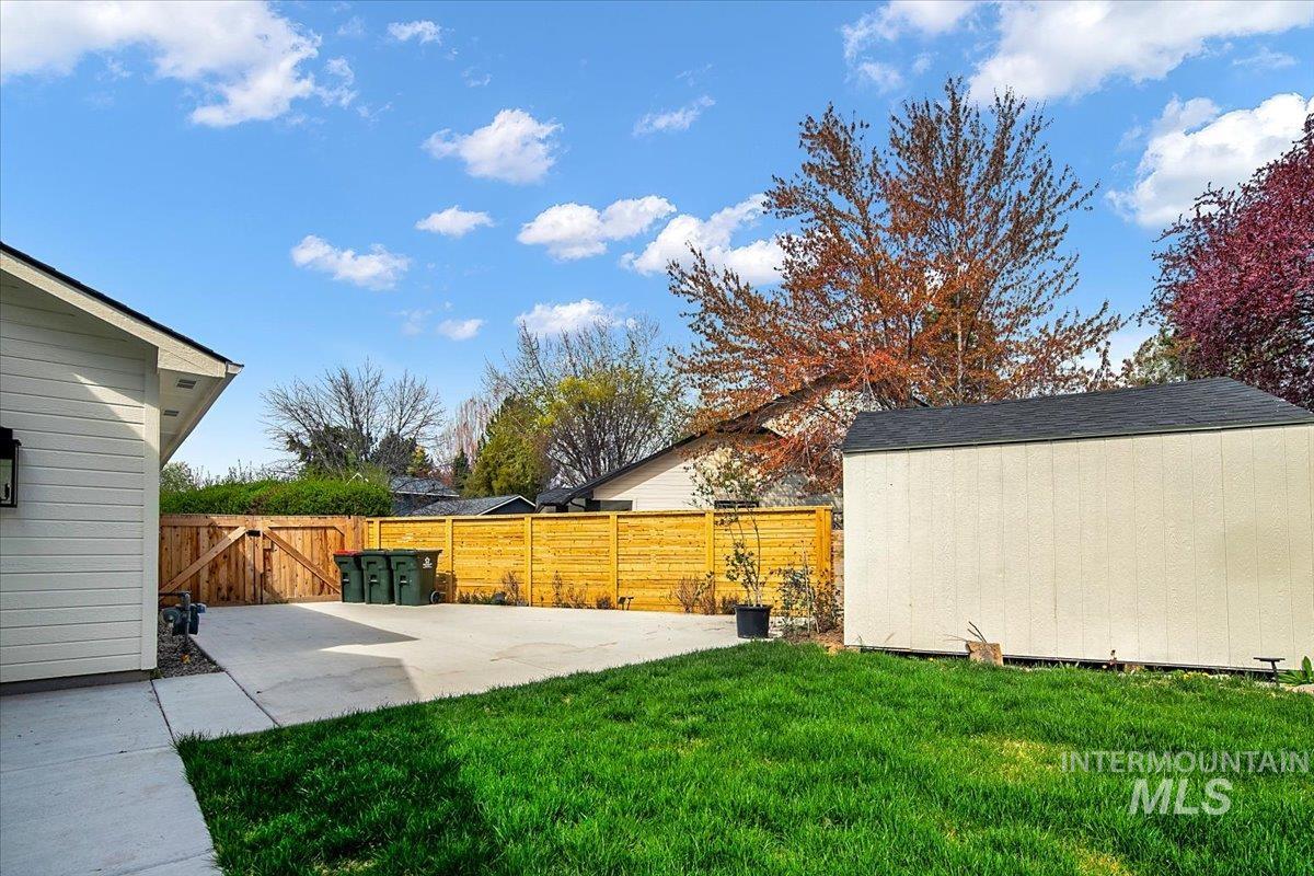3824 W Aspen Creek Ct, Meridian, Idaho 83642, 3 Bedrooms, 2 Bathrooms, Residential For Sale, Price $588,000,MLS 98980425