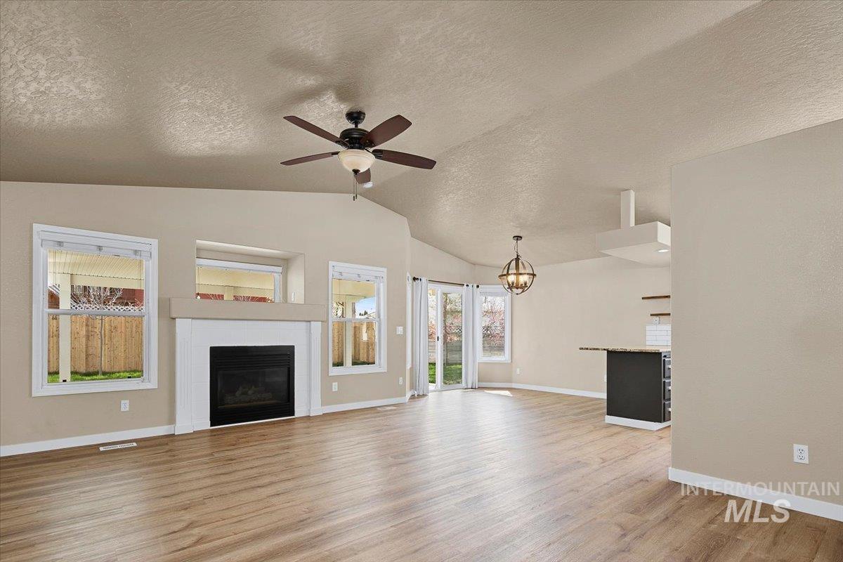 3824 W Aspen Creek Ct, Meridian, Idaho 83642, 3 Bedrooms, 2 Bathrooms, Residential For Sale, Price $588,000,MLS 98980425