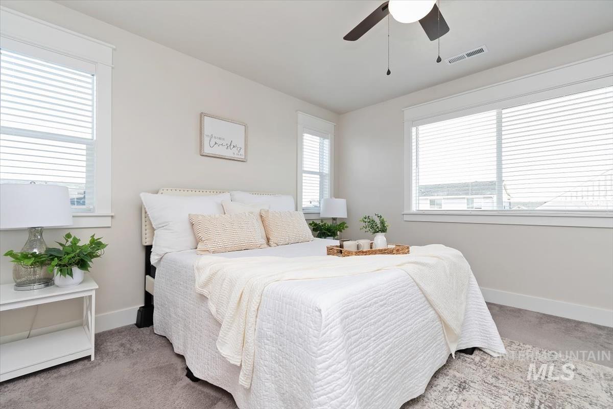 1216 E Fort Erie St., Kuna, Idaho 83634, 3 Bedrooms, 2.5 Bathrooms, Residential For Sale, Price $495,000,MLS 98980426