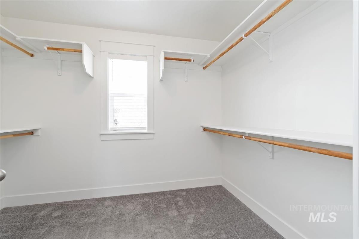 1216 E Fort Erie St., Kuna, Idaho 83634, 3 Bedrooms, 2.5 Bathrooms, Residential For Sale, Price $495,000,MLS 98980426