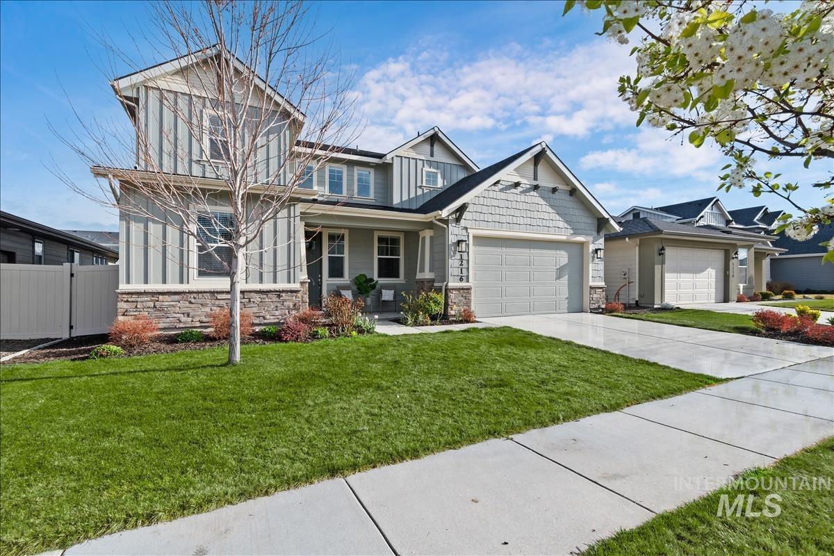 1216 E Fort Erie St., Kuna, Idaho 83634, 3 Bedrooms, 2.5 Bathrooms, Residential For Sale, Price $495,000,MLS 98980426