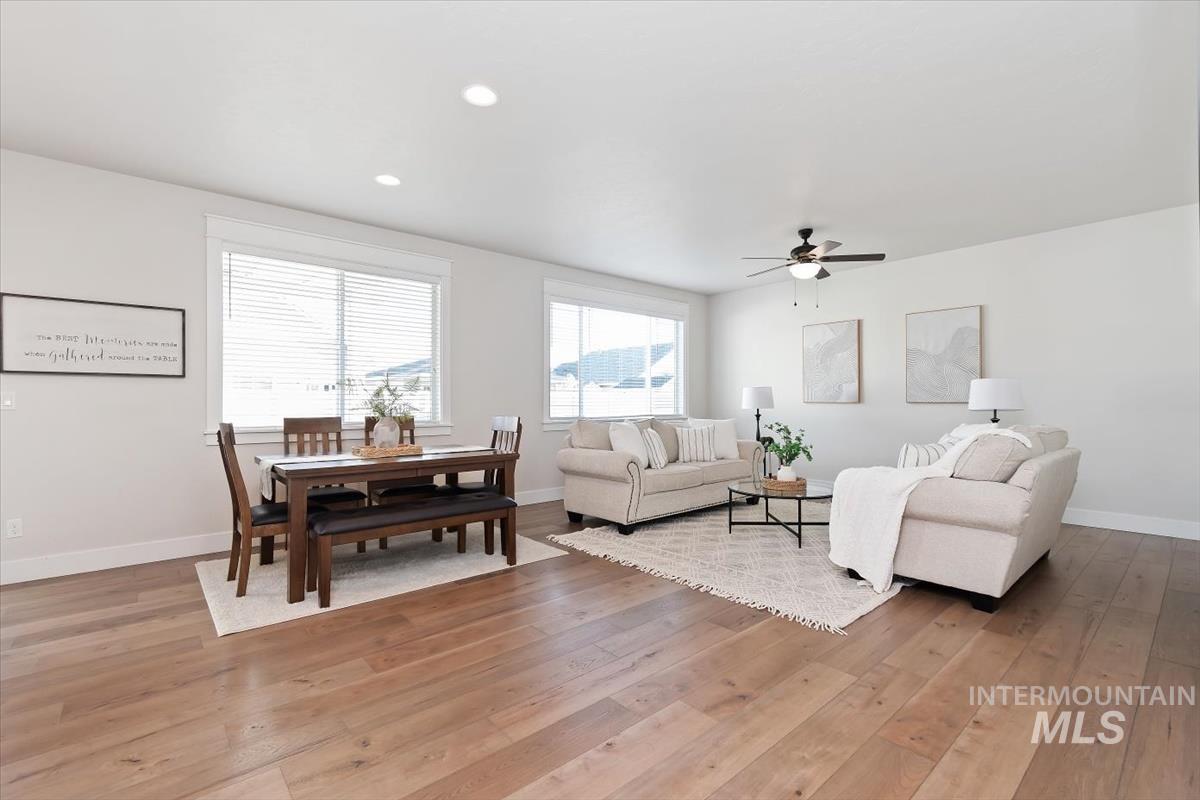 1216 E Fort Erie St., Kuna, Idaho 83634, 3 Bedrooms, 2.5 Bathrooms, Residential For Sale, Price $495,000,MLS 98980426