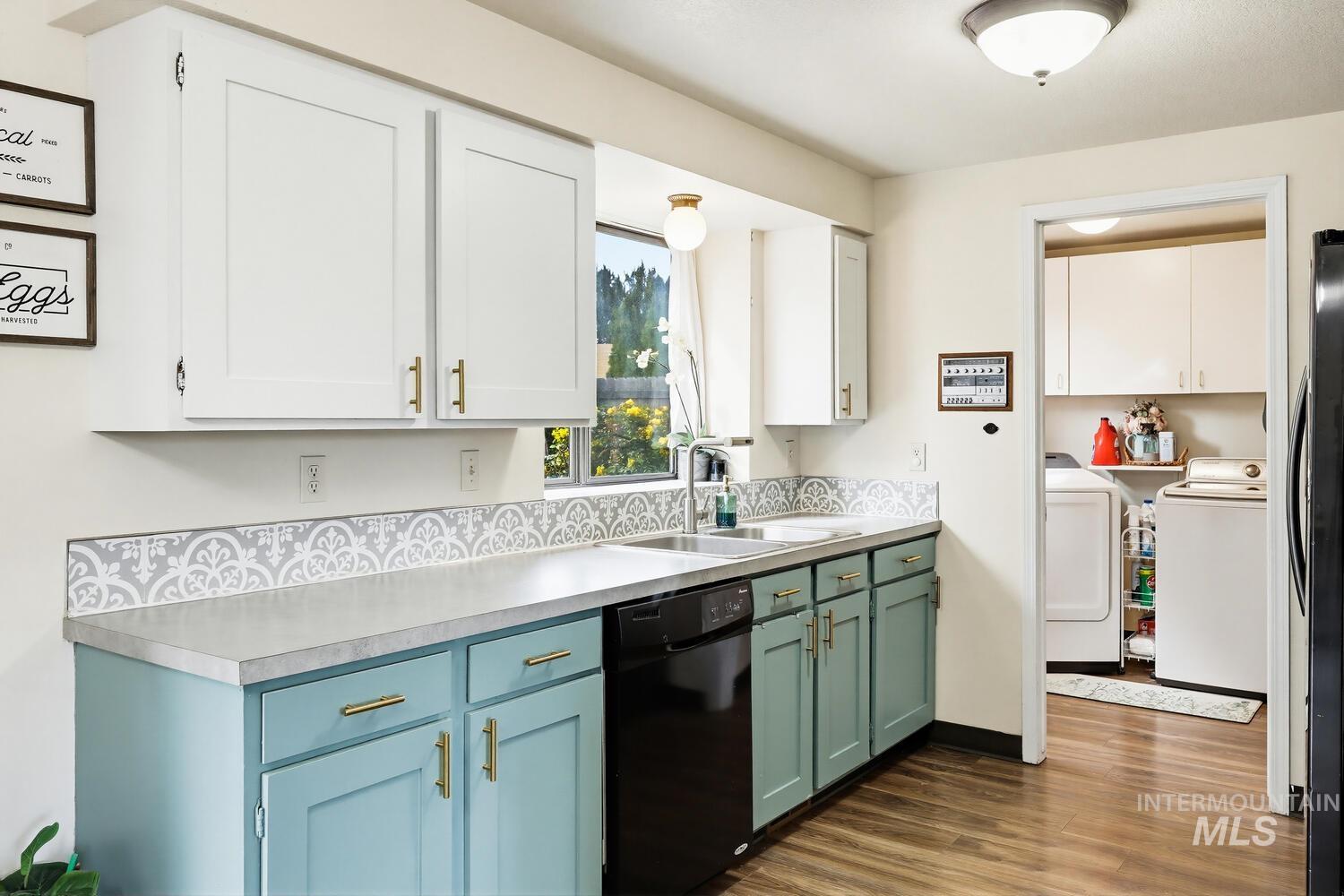 2820 Apollo Place, Caldwell, Idaho 83605, 3 Bedrooms, 1.5 Bathrooms, Residential For Sale, Price $321,900,MLS 98980427