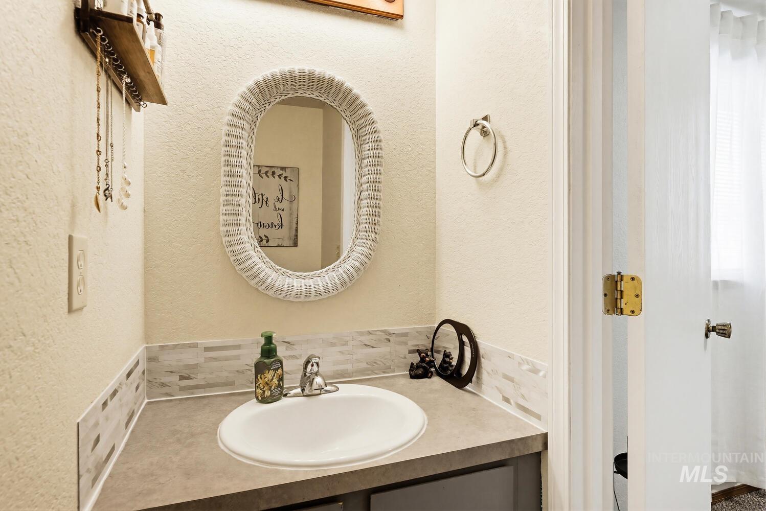 2820 Apollo Place, Caldwell, Idaho 83605, 3 Bedrooms, 1.5 Bathrooms, Residential For Sale, Price $321,900,MLS 98980427