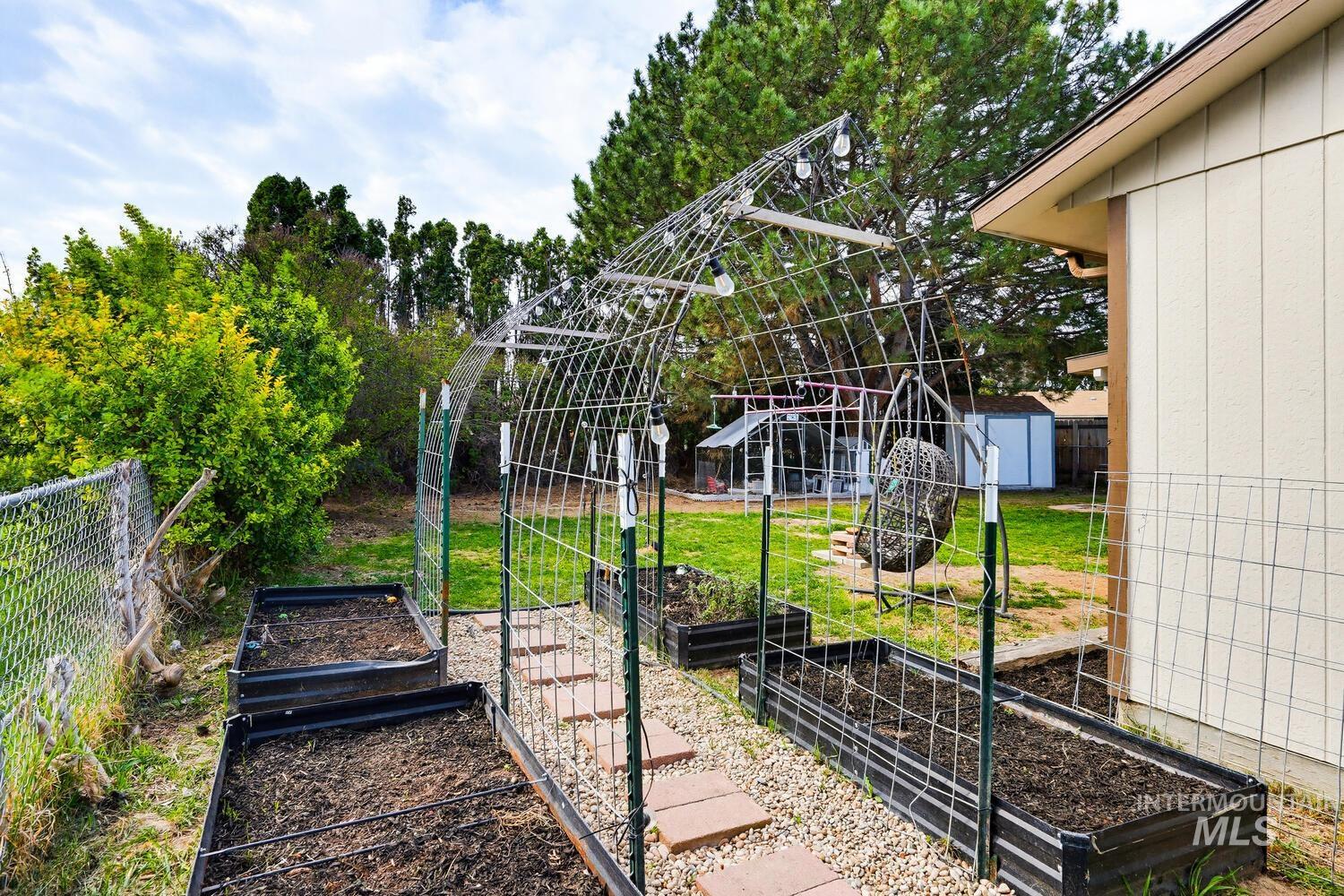 2820 Apollo Place, Caldwell, Idaho 83605, 3 Bedrooms, 1.5 Bathrooms, Residential For Sale, Price $321,900,MLS 98980427