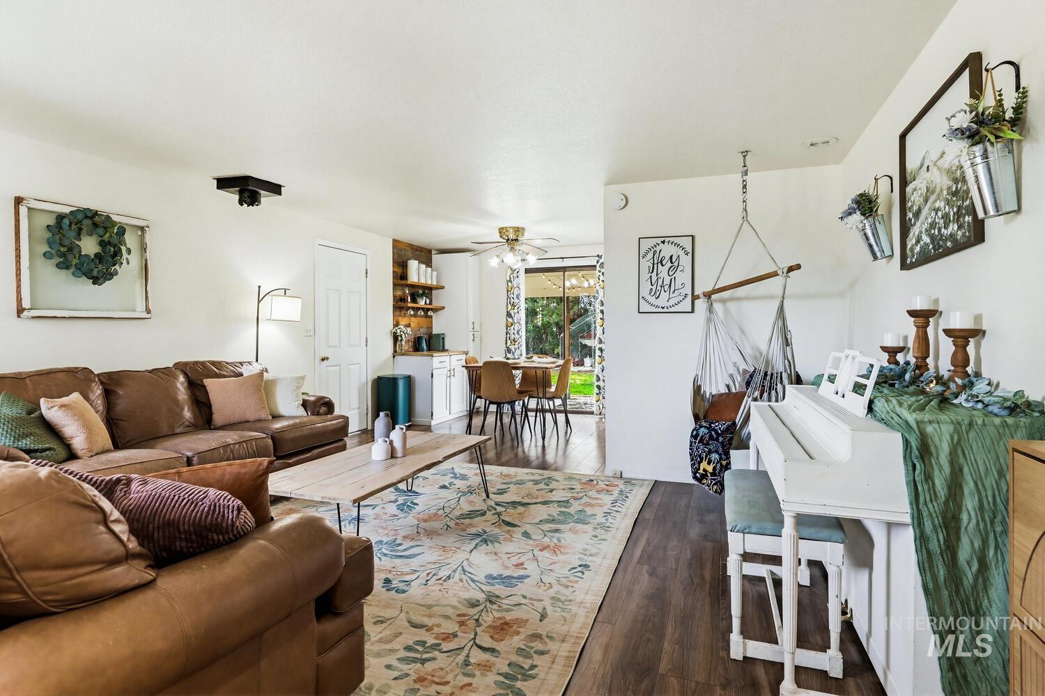 2820 Apollo Place, Caldwell, Idaho 83605, 3 Bedrooms, 1.5 Bathrooms, Residential For Sale, Price $321,900,MLS 98980427