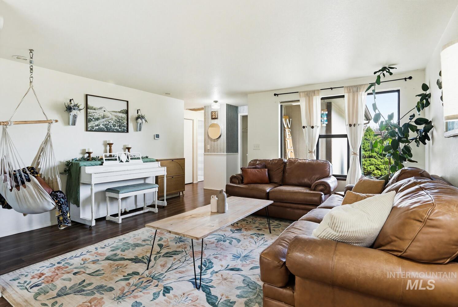 2820 Apollo Place, Caldwell, Idaho 83605, 3 Bedrooms, 1.5 Bathrooms, Residential For Sale, Price $321,900,MLS 98980427