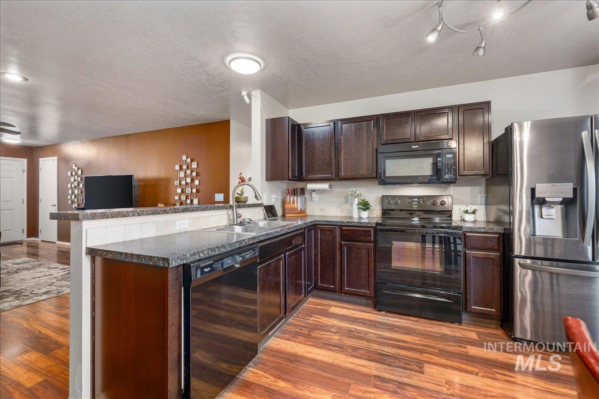 20036 Cibola Place, Caldwell, Idaho 83605, 3 Bedrooms, 2 Bathrooms, Residential For Sale, Price $379,000,MLS 98980430