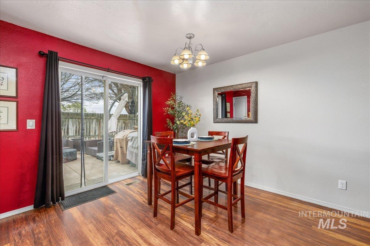 20036 Cibola Place, Caldwell, Idaho 83605, 3 Bedrooms, 2 Bathrooms, Residential For Sale, Price $379,000,MLS 98980430