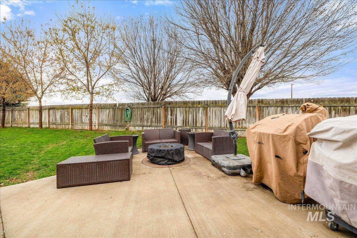 20036 Cibola Place, Caldwell, Idaho 83605, 3 Bedrooms, 2 Bathrooms, Residential For Sale, Price $379,000,MLS 98980430