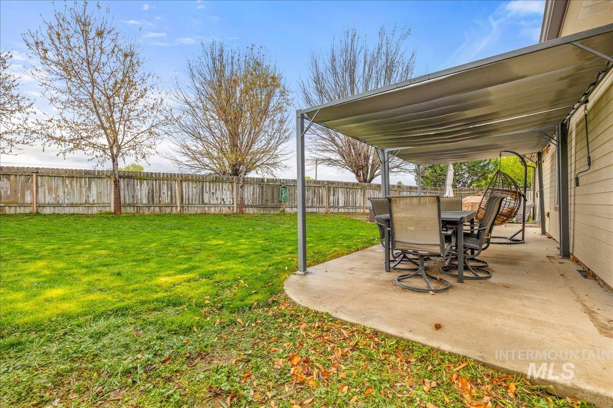 20036 Cibola Place, Caldwell, Idaho 83605, 3 Bedrooms, 2 Bathrooms, Residential For Sale, Price $379,000,MLS 98980430