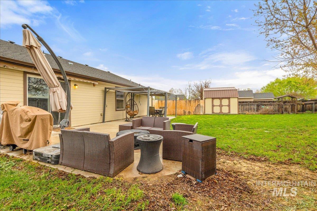 20036 Cibola Place, Caldwell, Idaho 83605, 3 Bedrooms, 2 Bathrooms, Residential For Sale, Price $379,000,MLS 98980430