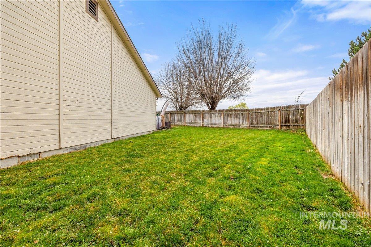 20036 Cibola Place, Caldwell, Idaho 83605, 3 Bedrooms, 2 Bathrooms, Residential For Sale, Price $379,000,MLS 98980430