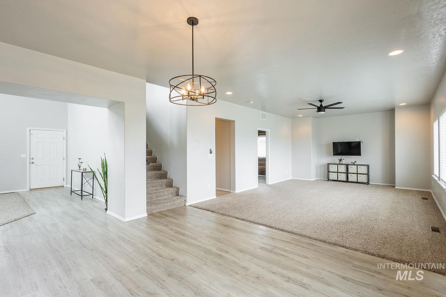 2515 Fallcrest St., Caldwell, Idaho 83607, 4 Bedrooms, 2.5 Bathrooms, Residential For Sale, Price $479,500, 98980437