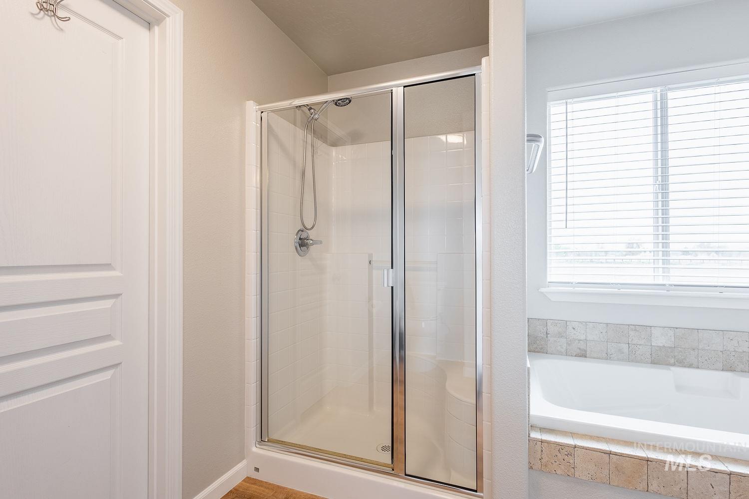 2515 Fallcrest St., Caldwell, Idaho 83607, 4 Bedrooms, 2.5 Bathrooms, Residential For Sale, Price $479,500, 98980437