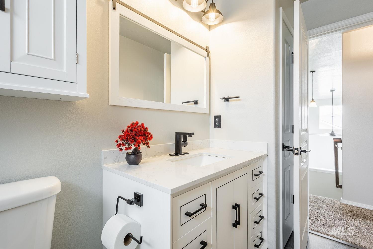 2515 Fallcrest St., Caldwell, Idaho 83607, 4 Bedrooms, 2.5 Bathrooms, Residential For Sale, Price $479,500, 98980437