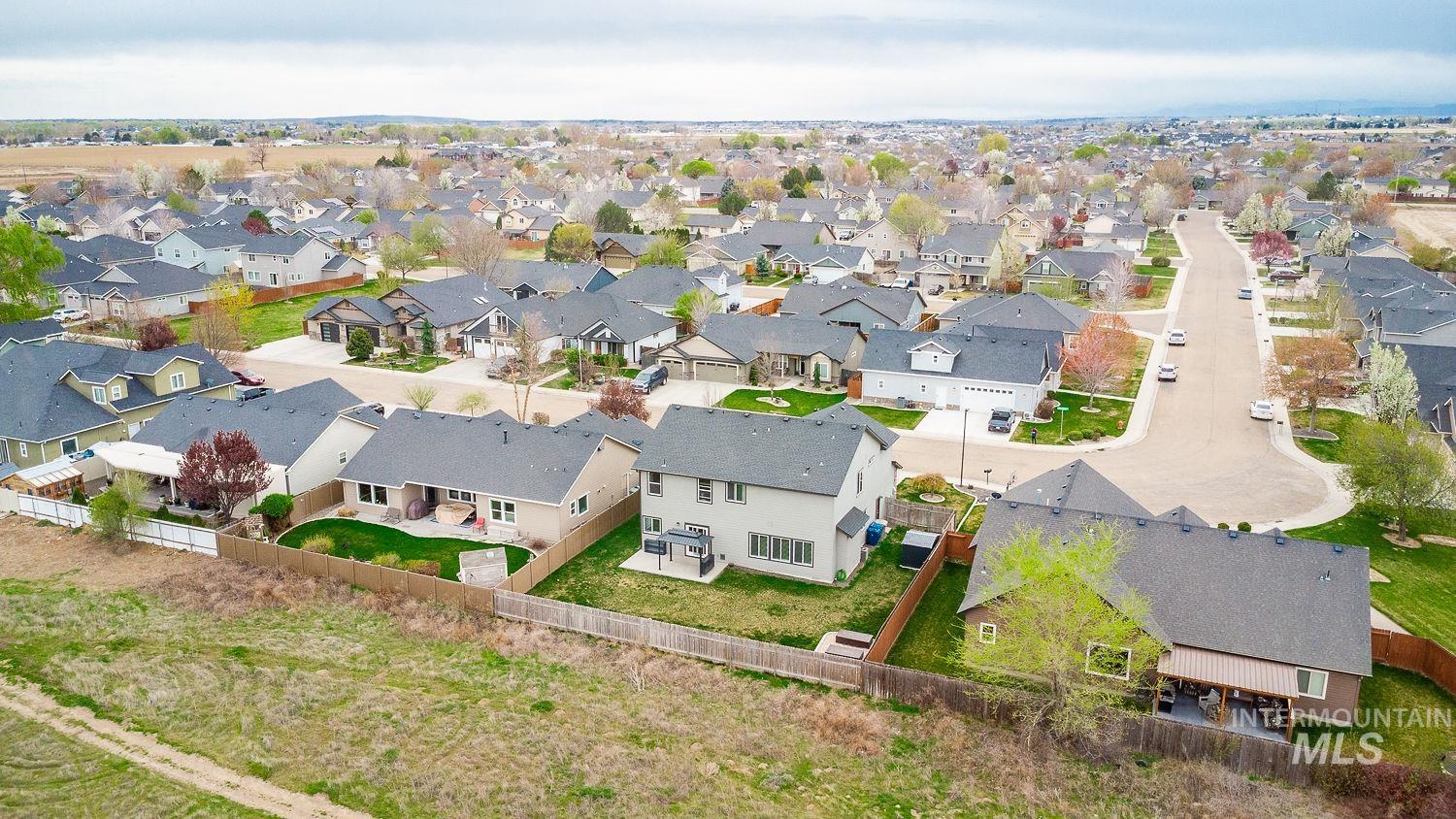 2515 Fallcrest St., Caldwell, Idaho 83607, 4 Bedrooms, 2.5 Bathrooms, Residential For Sale, Price $479,500, 98980437