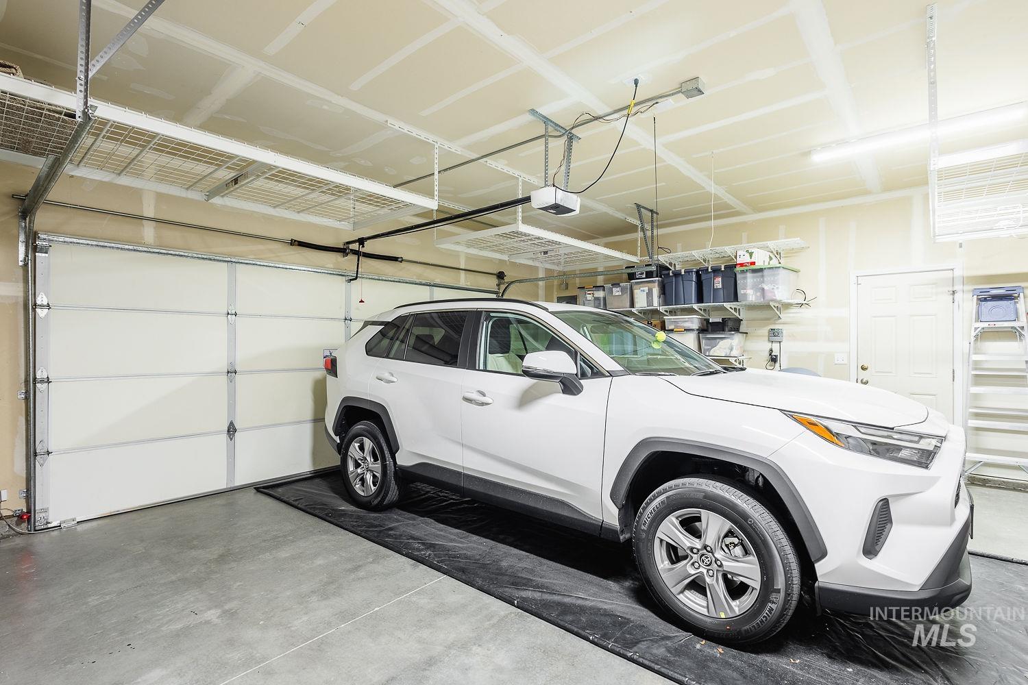 2515 Fallcrest St., Caldwell, Idaho 83607, 4 Bedrooms, 2.5 Bathrooms, Residential For Sale, Price $479,500, 98980437