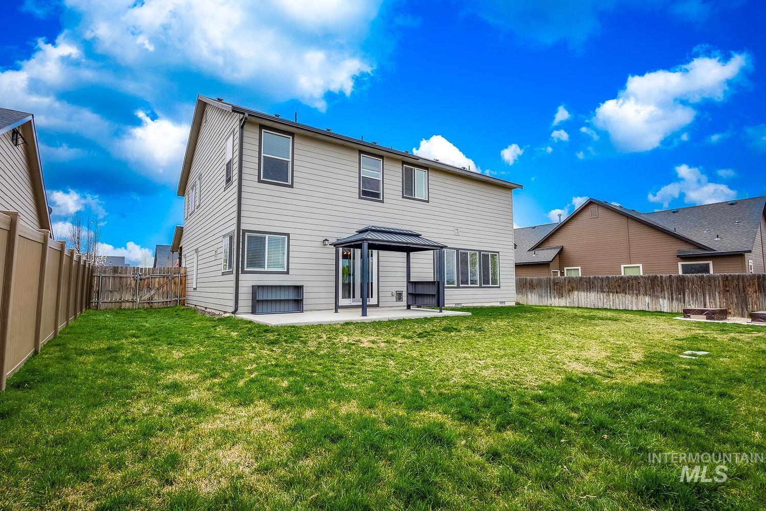 2515 Fallcrest St., Caldwell, Idaho 83607, 4 Bedrooms, 2.5 Bathrooms, Residential For Sale, Price $479,500, 98980437