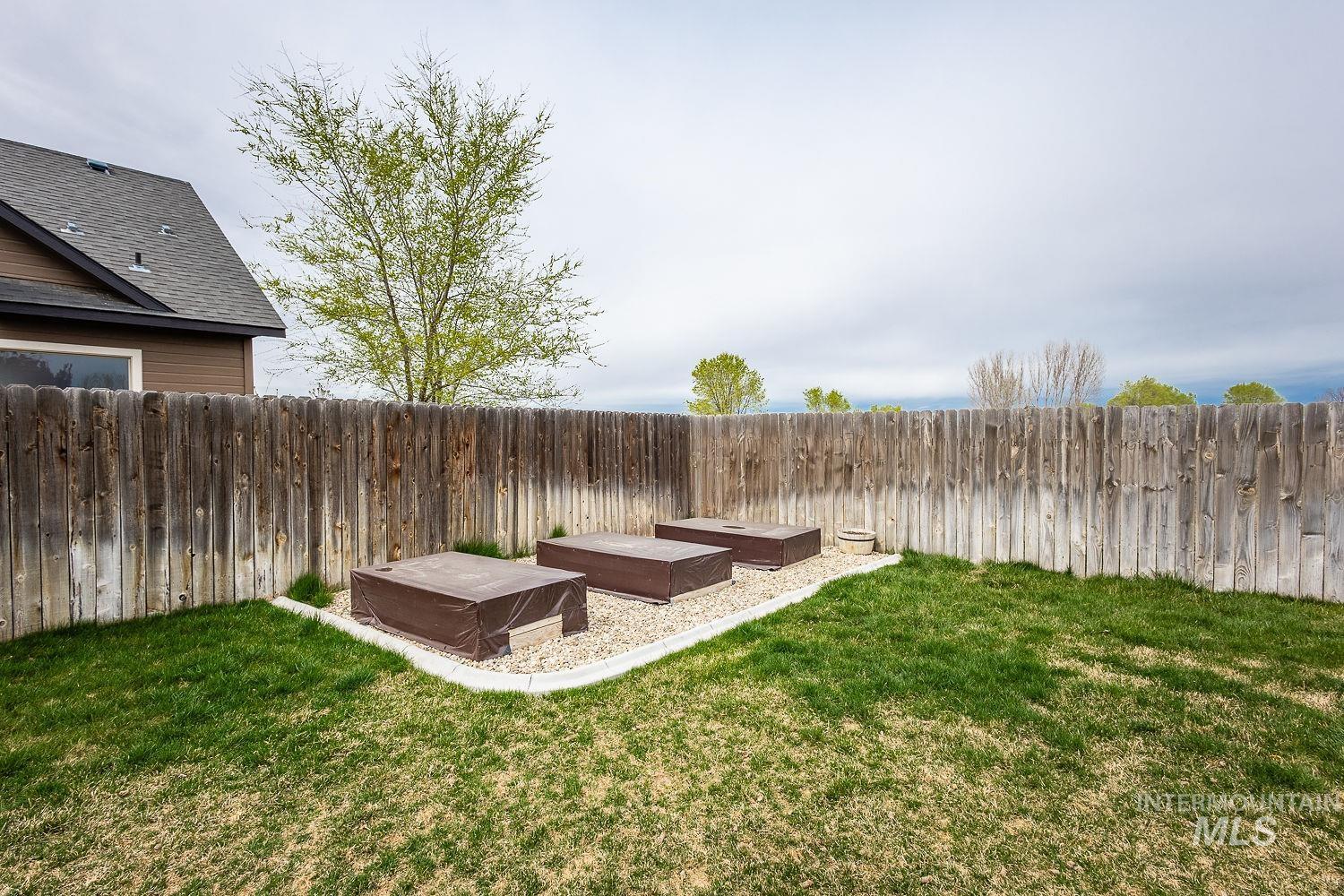 2515 Fallcrest St., Caldwell, Idaho 83607, 4 Bedrooms, 2.5 Bathrooms, Residential For Sale, Price $479,500, 98980437