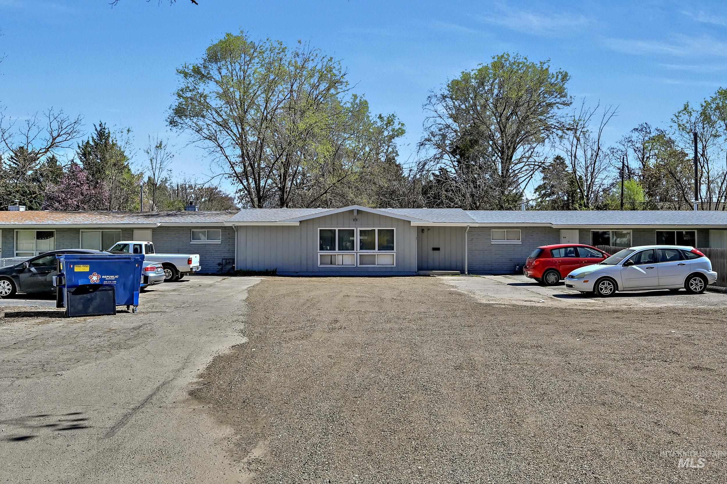 1002-1004 S Shoshone Street, Boise, Idaho 83705, 2 Bedrooms, 1 Bathroom, Residential Income For Sale, Price $749,900,MLS 98980438