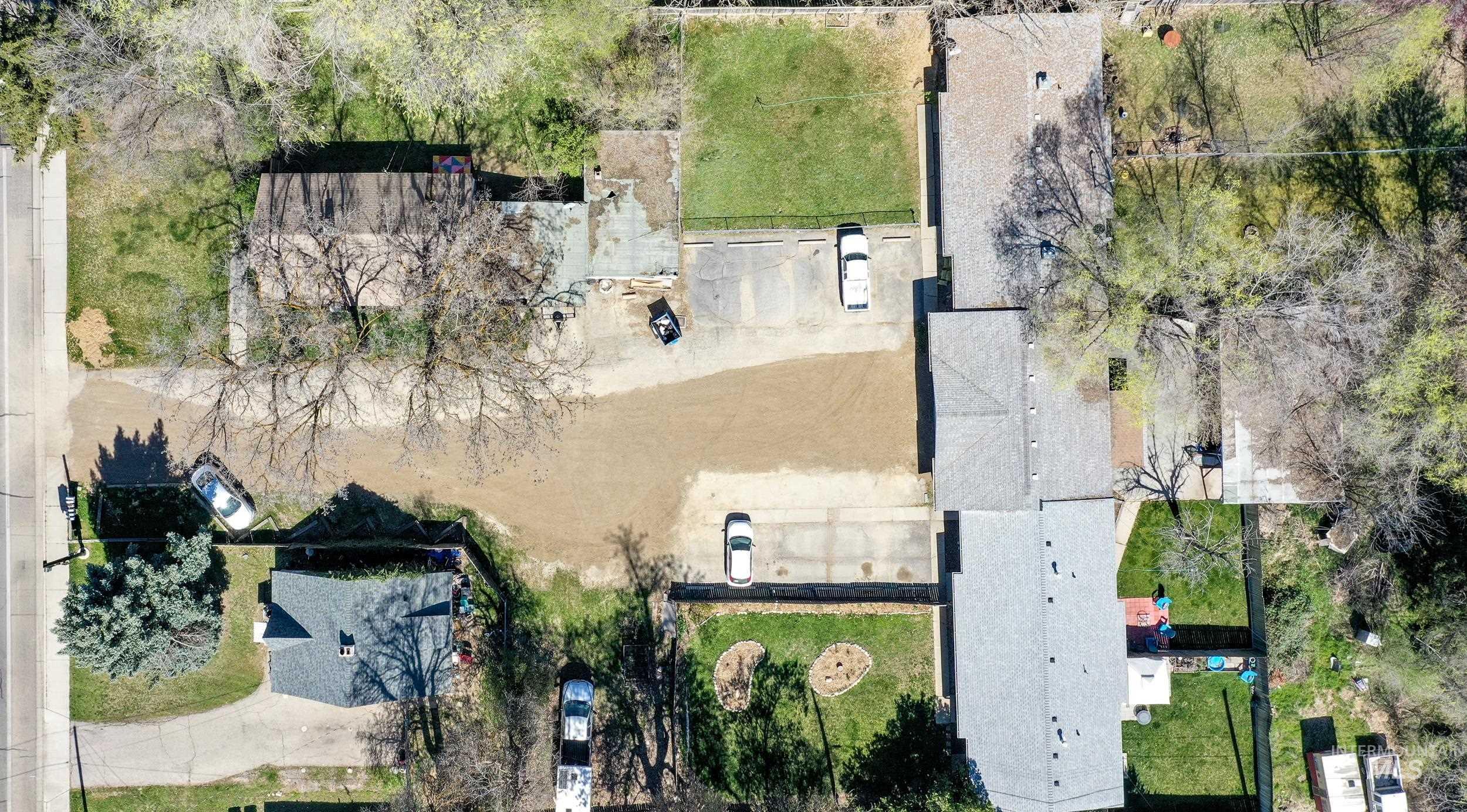 1002-1004 S Shoshone Street, Boise, Idaho 83705, 2 Bedrooms, 1 Bathroom, Residential Income For Sale, Price $749,900,MLS 98980438