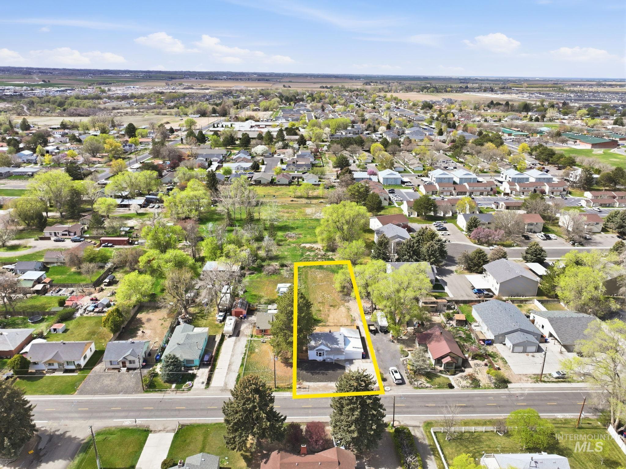 575 Sparks St N, Twin Falls, Idaho 83301-4646, 3 Bedrooms, 2 Bathrooms, Residential For Sale, Price $349,500,MLS 98980439