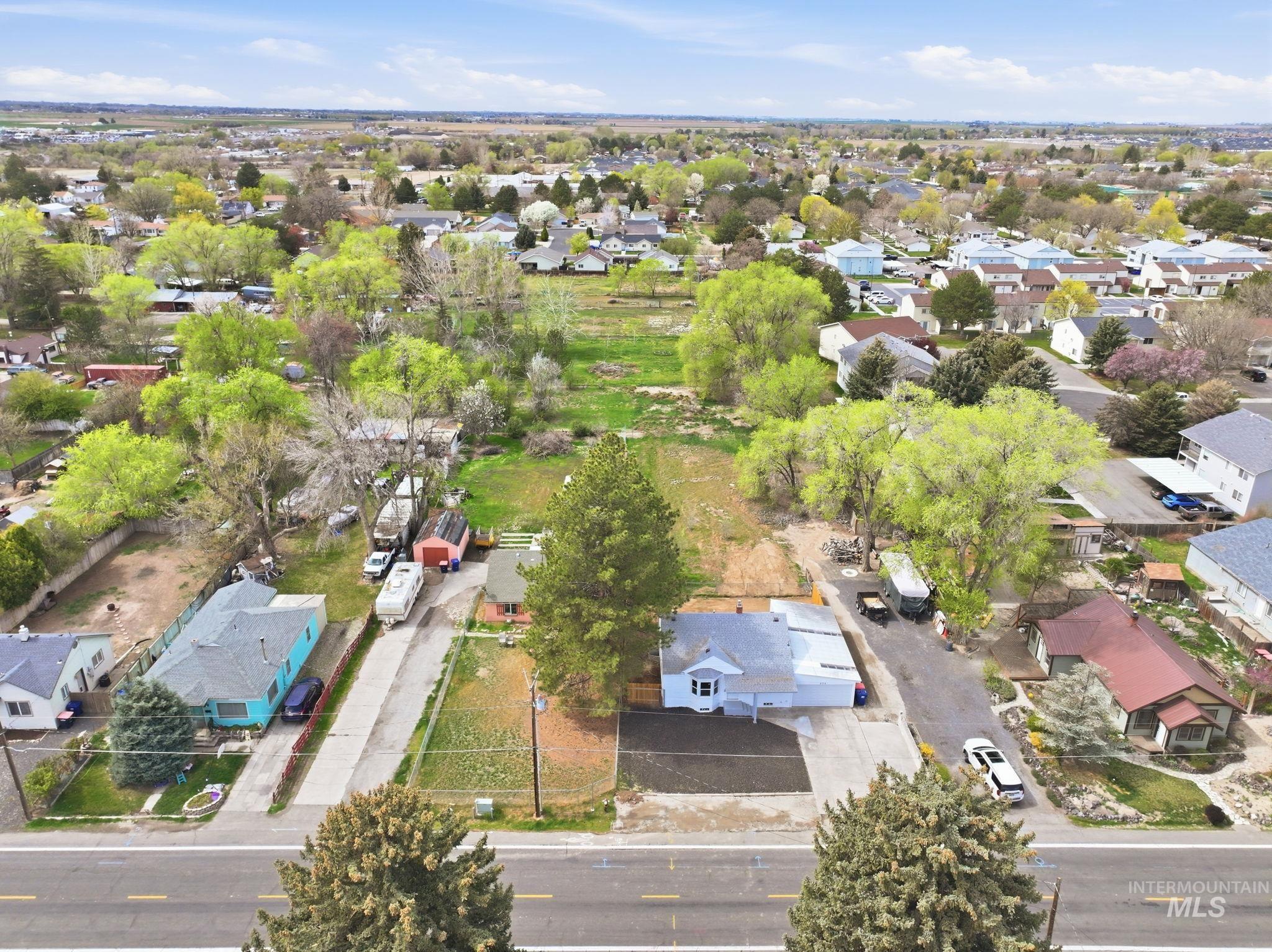 575 Sparks St N, Twin Falls, Idaho 83301-4646, 3 Bedrooms, 2 Bathrooms, Residential For Sale, Price $349,500,MLS 98980439