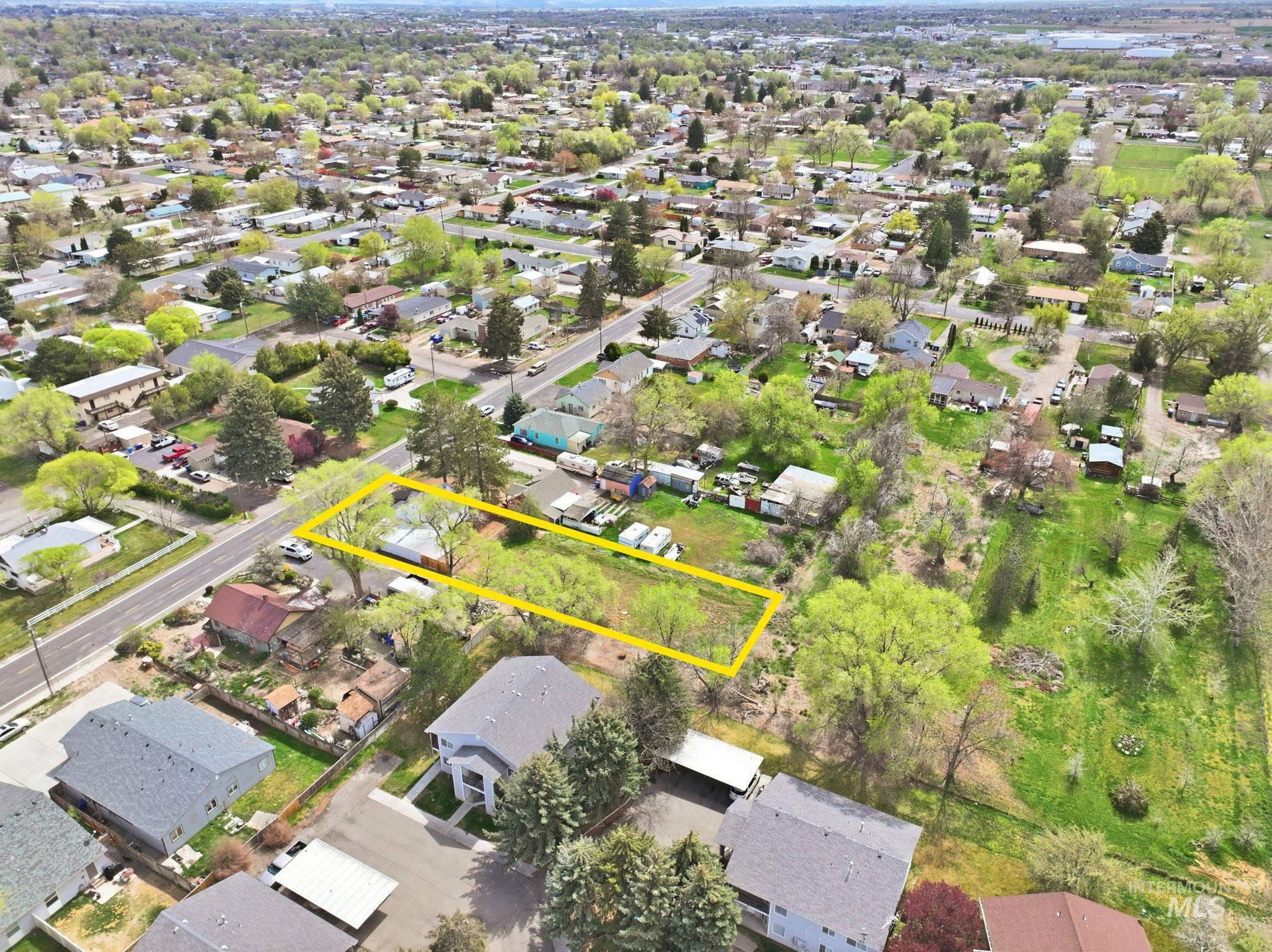 575 Sparks St N, Twin Falls, Idaho 83301-4646, 3 Bedrooms, 2 Bathrooms, Residential For Sale, Price $349,500,MLS 98980439