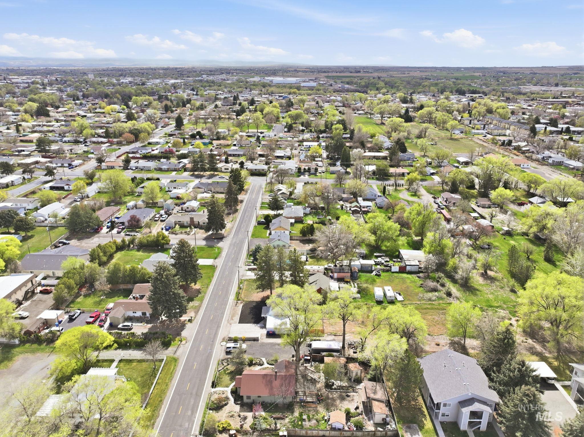 575 Sparks St N, Twin Falls, Idaho 83301-4646, 3 Bedrooms, 2 Bathrooms, Residential For Sale, Price $349,500,MLS 98980439