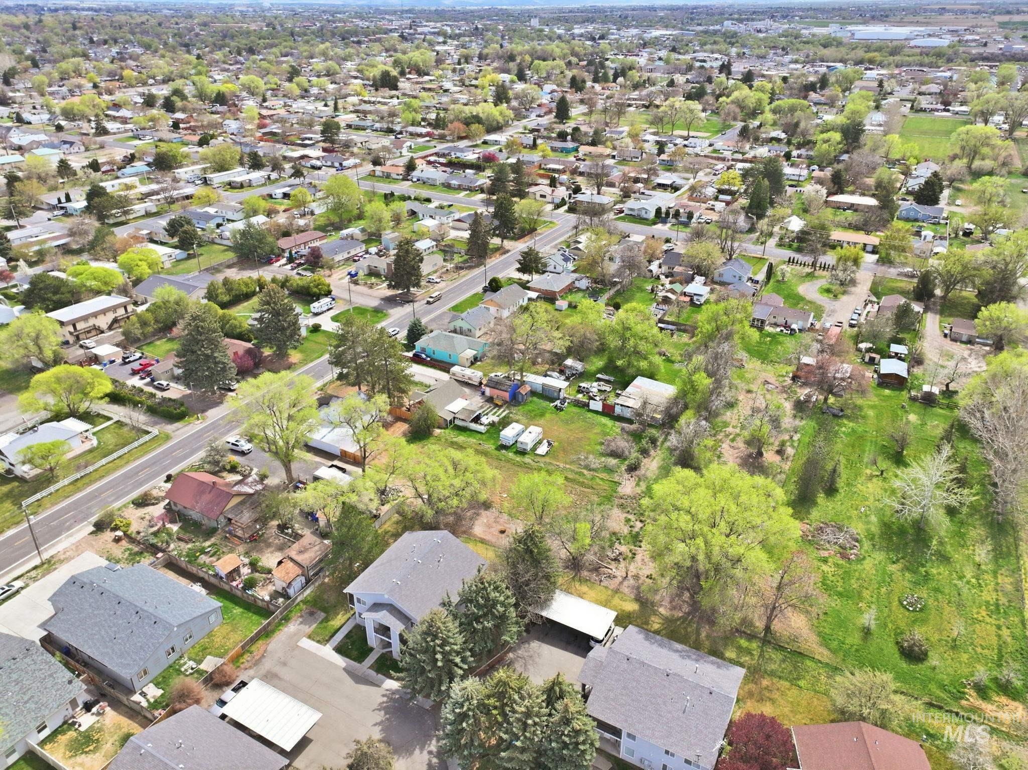 575 Sparks St N, Twin Falls, Idaho 83301-4646, 3 Bedrooms, 2 Bathrooms, Residential For Sale, Price $349,500,MLS 98980439